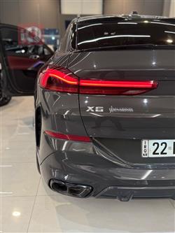 بی ئێم دەبڵیو X6